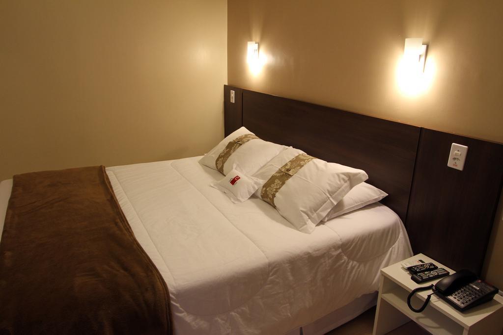 Hotel Curi Executive Pelotas Værelse billede
